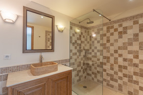 VILLA CONTEMPORAINE DE PRESTIGE